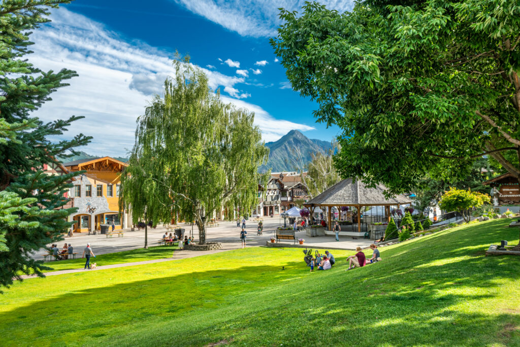 leavenworthArtInThePark-39-Edit